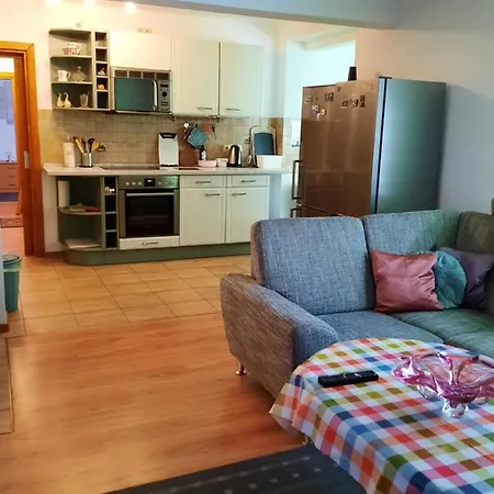 Apartment Monteur- Und In Hainichen Ot - Erdgeschosswohnung - Familie Weber