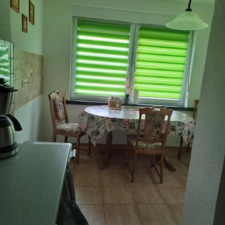 Monteur- Und In Hainichen Ot - Erdgeschosswohnung - Familie Weber Apartment *