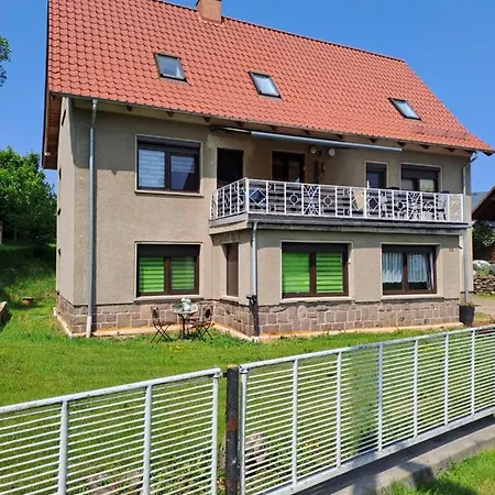 Monteur- Und In Hainichen Ot - Erdgeschosswohnung - Familie Weber