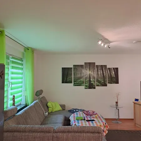 Apartment Monteur- Und In Hainichen Ot - Erdgeschosswohnung - Familie Weber