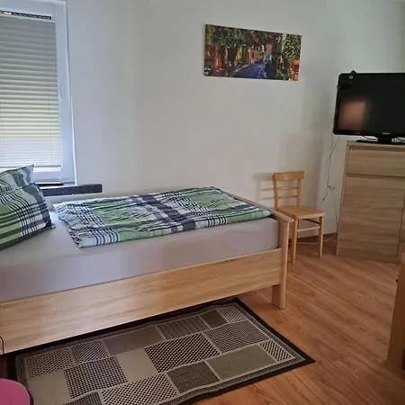 Monteur- Und In Hainichen Ot - Erdgeschosswohnung - Familie Weber Apartment *