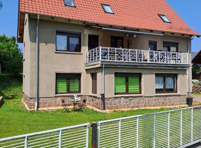 Monteur- Und In Hainichen Ot - Erdgeschosswohnung - Familie Weber