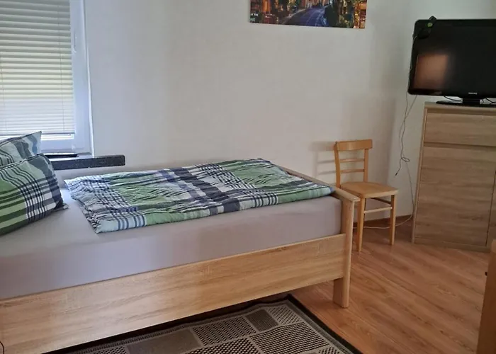 Monteur- Und In Hainichen Ot - Erdgeschosswohnung - Familie Weber Apartment *